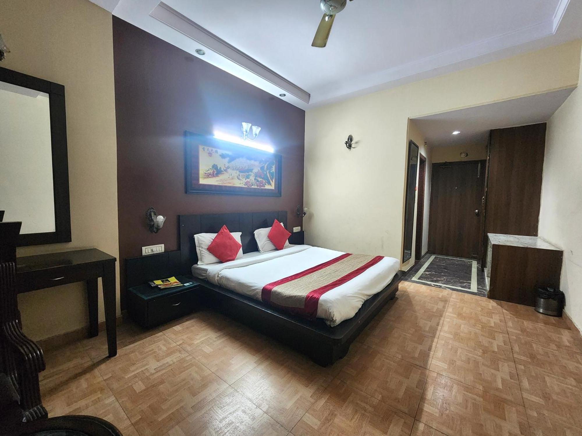 Mid Town Delhi (National Capital Territory of India)